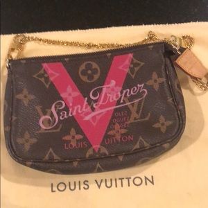 LV purse